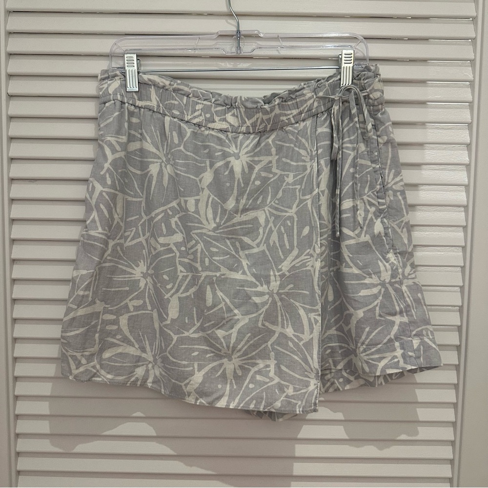 Madewell Tie-Waist Skort in Abstract Flora
